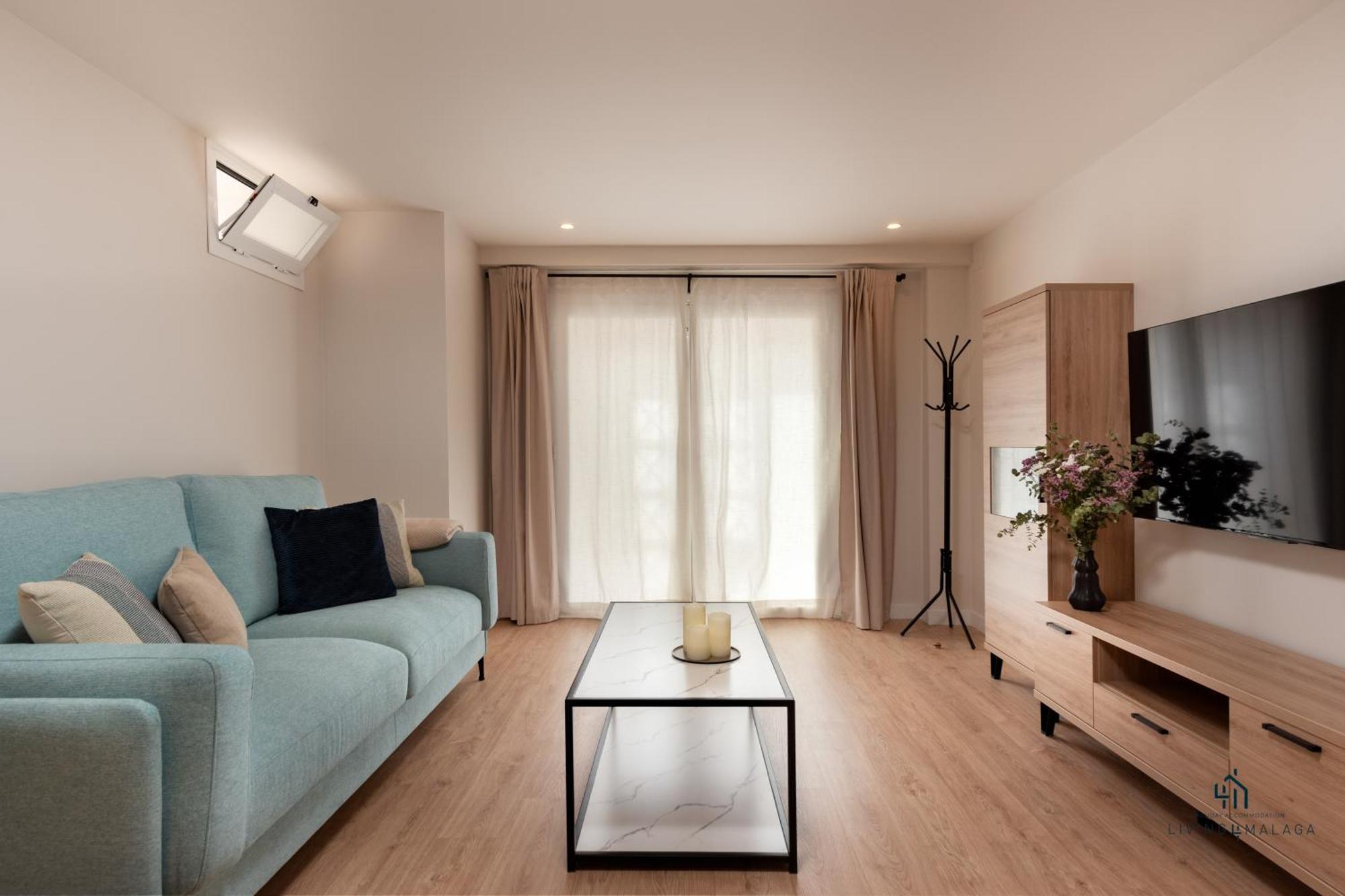 Appartamento Living4Malaga Pedregalejo Loft Esterno foto
